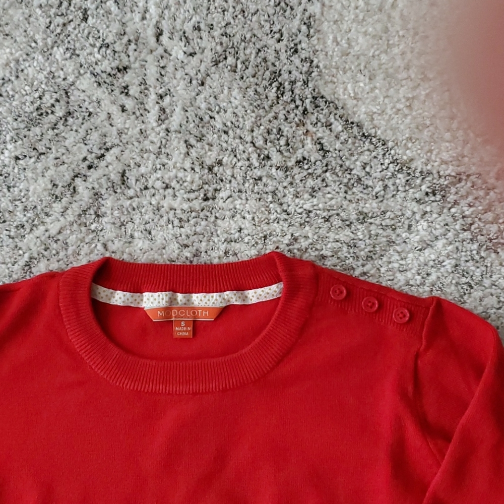 Sweater - Picture 2 of 5
